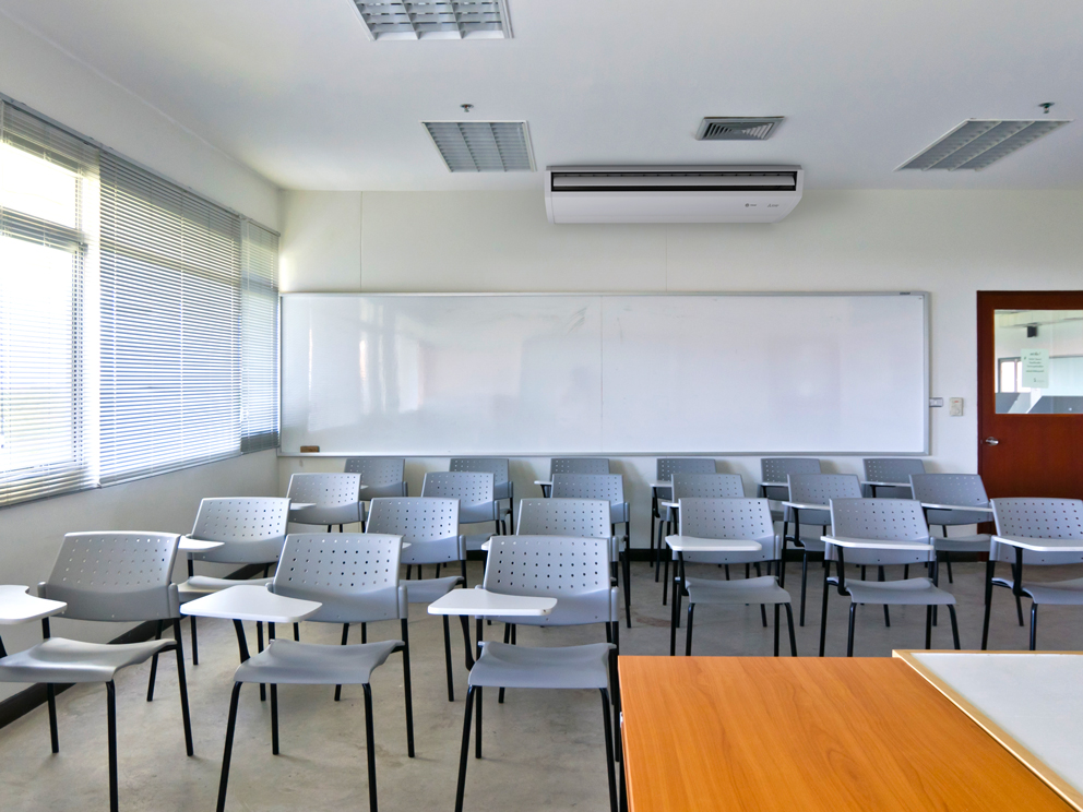 Ceiling suspended in school room